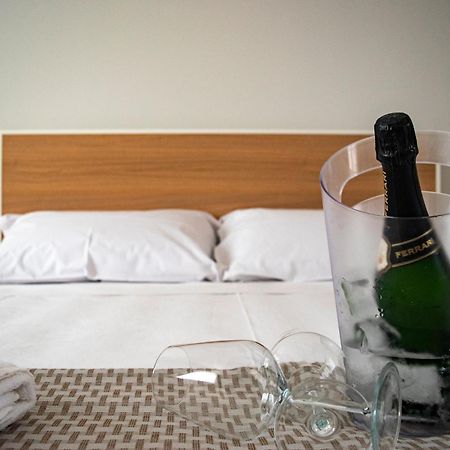 Ferrari Rooms & Apartments Porto Cesareo Zewnętrze zdjęcie